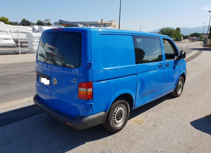 Vw transporter t5 2,5tdi 1ER MAIN PRIX MARCHAND