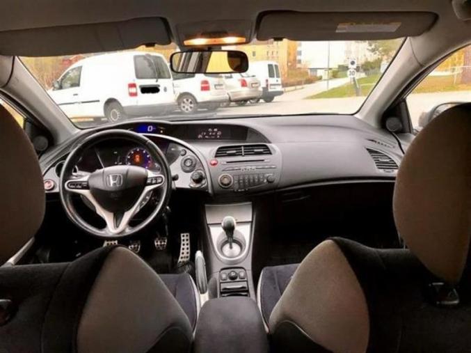 Honda Civic 1.8i-VTEC Comfort