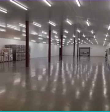 Manosque : Exceptionnel local d'activité, dont grande salle blanche, à vendre