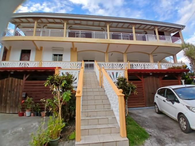 LOCATION D’UNE VILLA AVEC PISCINE  