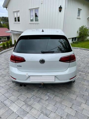 Volkswagen Golf  1.4-150