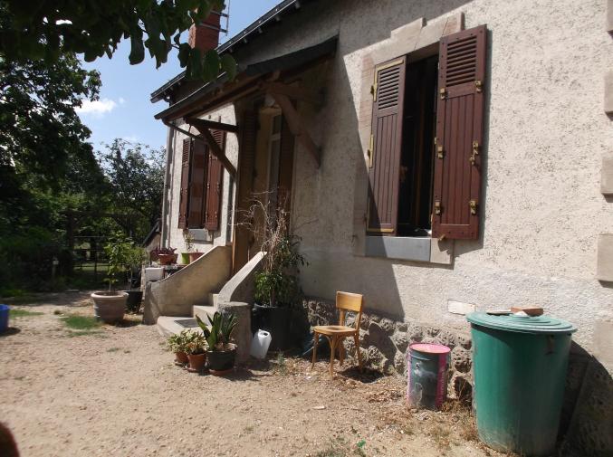 Lot de deux maisons sur un terrain de 15 ares