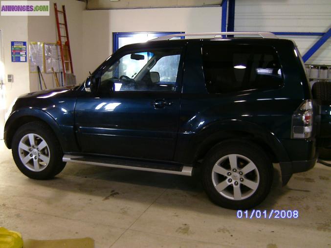 PAJERO 3L2 DID 170CH COURT INSTYLE