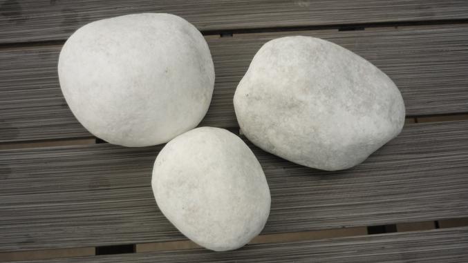 Pierre de taille et rocher fontaine 