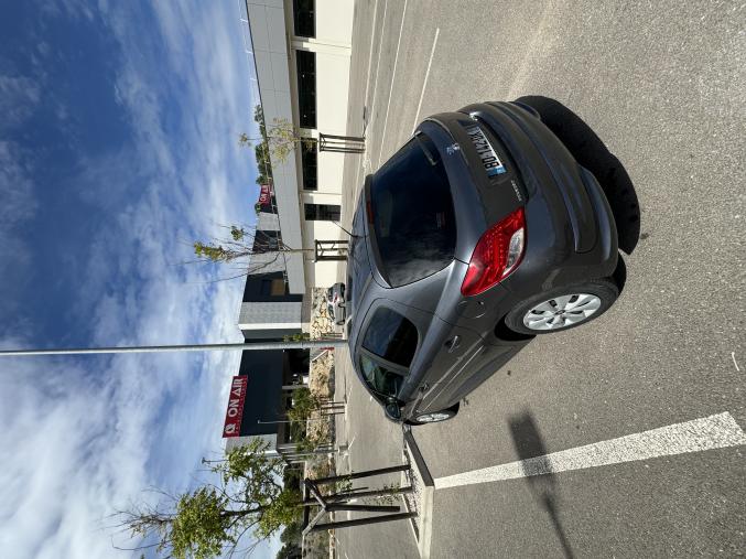 Peugeot 207 phase 2 toit panoramique 