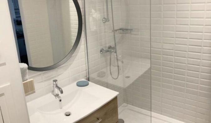 Joli studio meublé à Paris 