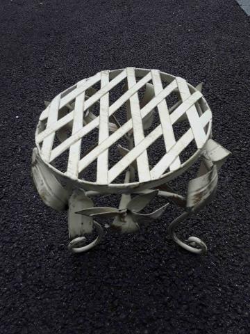 Petit tabouret 3 pieds