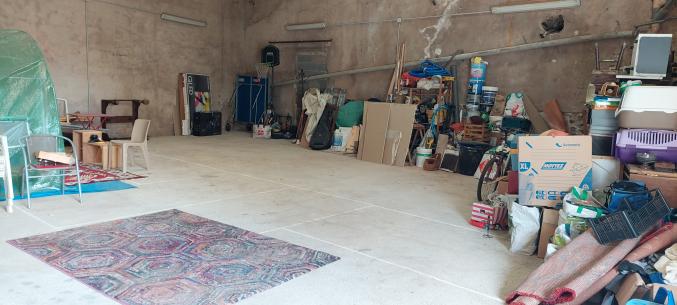 Atelier 1 pièce 100 m²