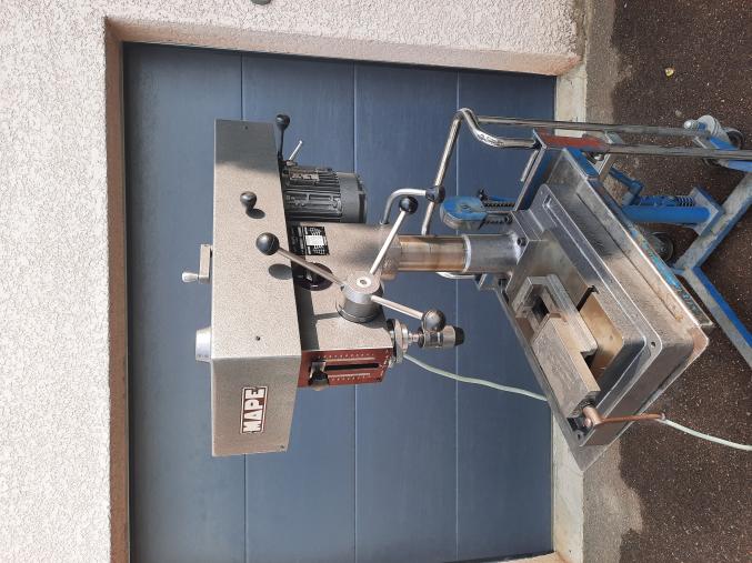 Perceuse à colonne triphasée Mape