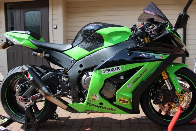 ZX10R Raw Kawasaki Ninja