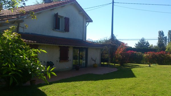 Maison Rénovée T6 avec Piscine