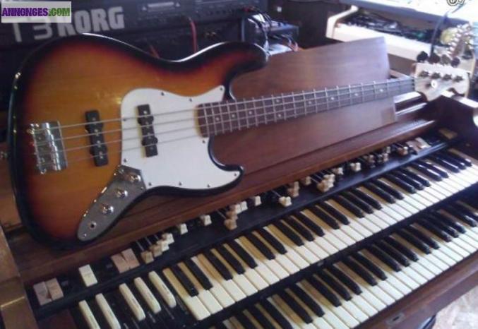 FENDER JAZZ BASS