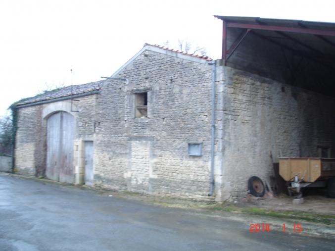 Ferme charentaise à renover