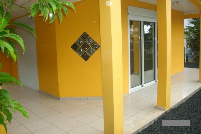 VENDS VILLA F 4 12ème