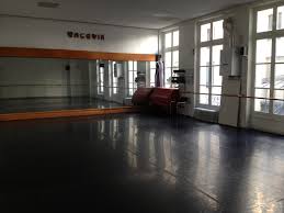 Urgent recherche salle ou local