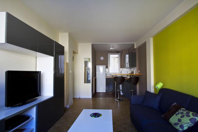 Sur Creteil un studio meuble 32m2 disponible