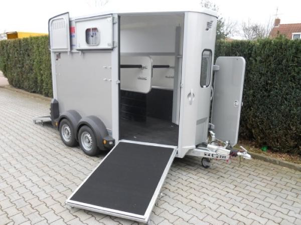 Van iFor Williams HB506-2000 kg 