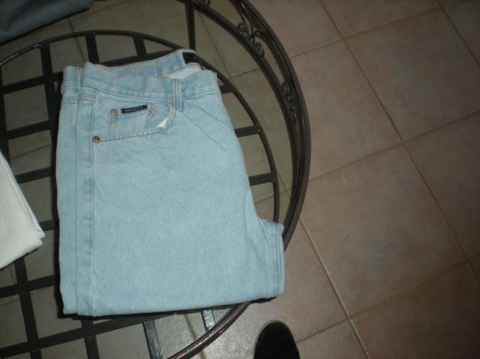 JEANS TAILLE 46