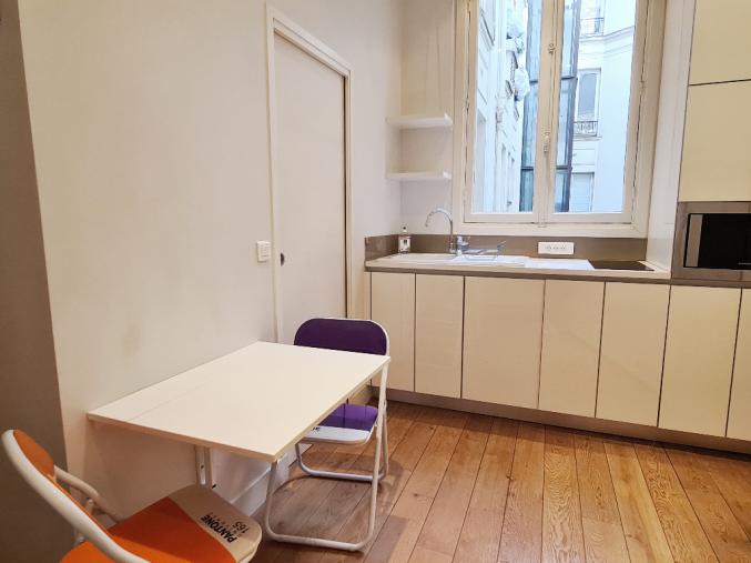 Location Appartement 1 pièce 12 m2 sur PARIS