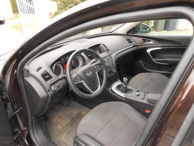 Opel Insignia berline version Connect pack 2.0 cdti 130