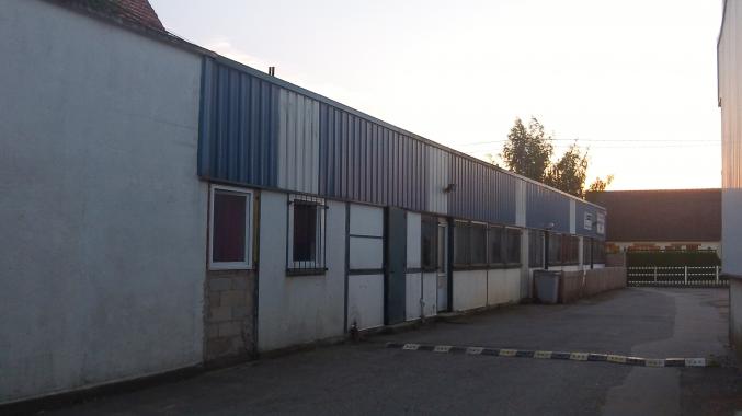 Vend bâtiement industriel+ terrain 1ha + bureau