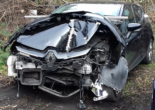 Clio 4 accidentée