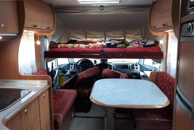 Camping-car burstner i686 élégance