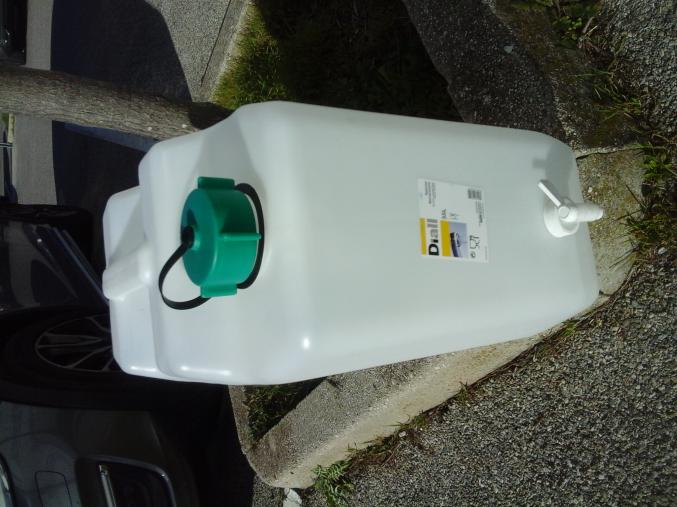 Jerrican alimentaire 35 litres NEUF JAMAIS UTILISE