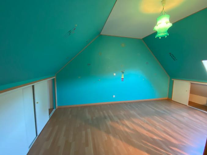 Maison composée au rez-de-chaussée d'une entrée