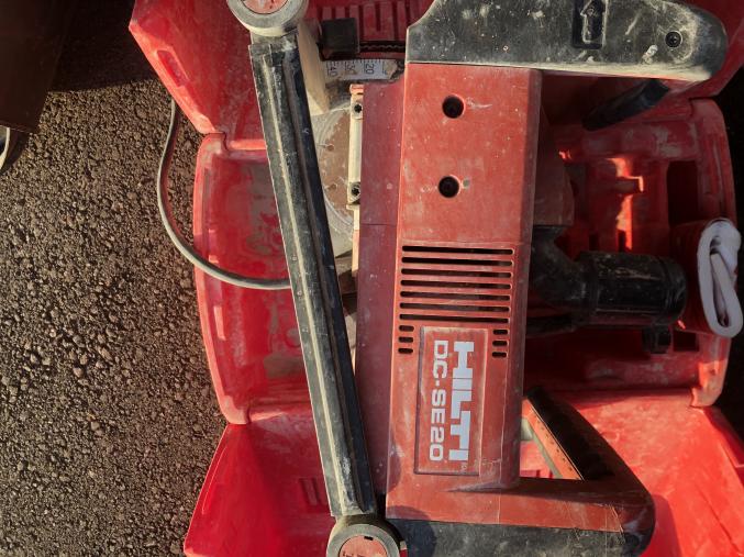 Reinureuse HILTI DC 20 SE
