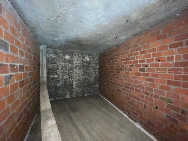 NOMBREUX BOX SÉCURISÉS