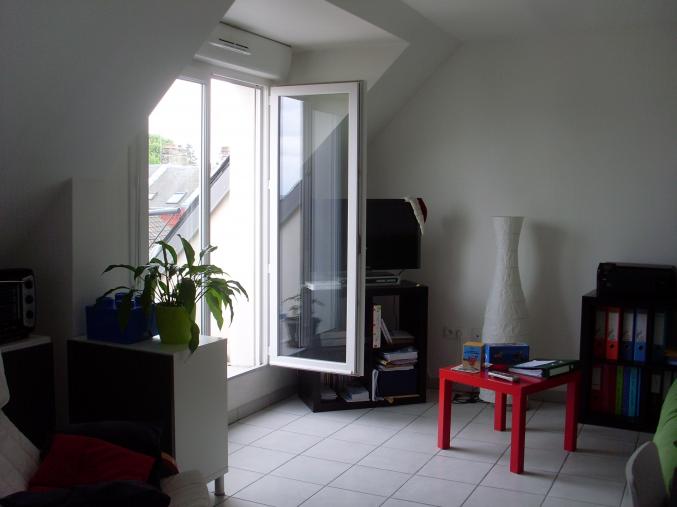 A louer Amiens T1 avec balcon et parking