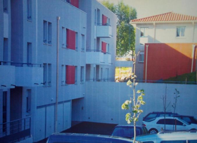 Parking extérieur à louer