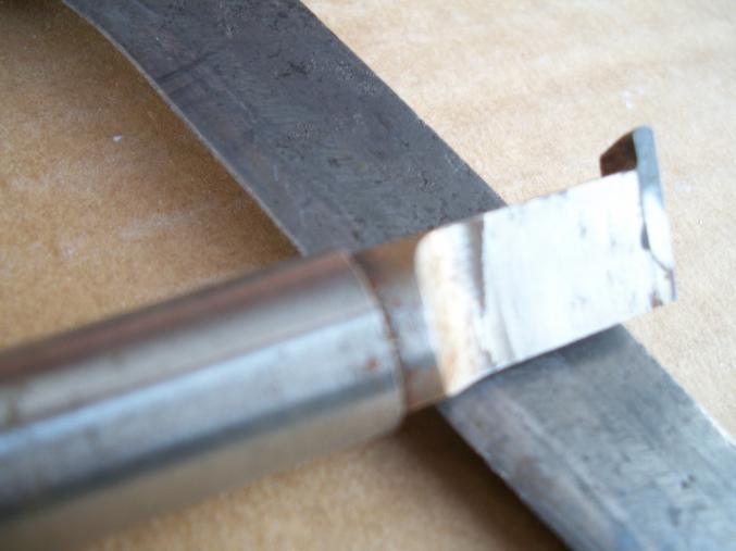 Outil de tournage  d'intérieur à plaquette brasee