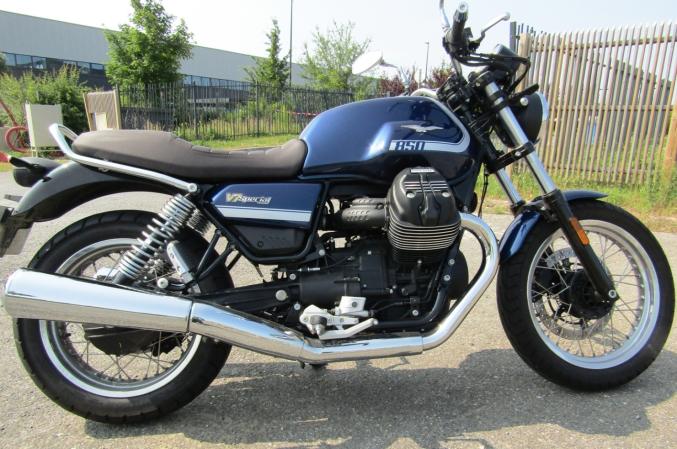 Guzzi V7 850 Spécial