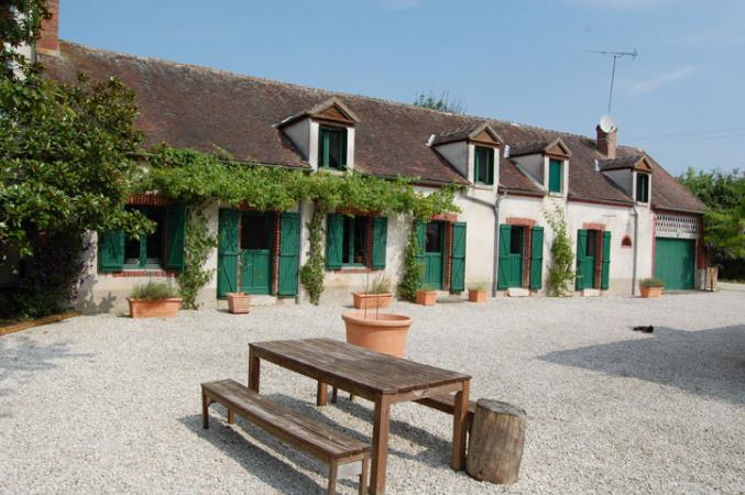 Longere de 260m² au calme