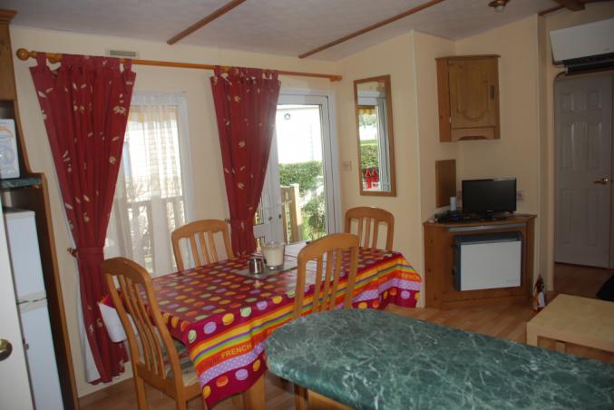 Gd Mobil Home 40m² - Clim - 6/8p - 3Ch 2SdB 2WC