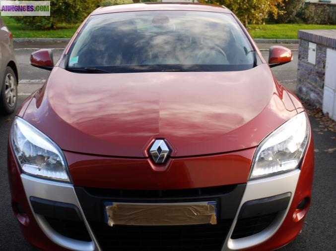 MEGANE COUPE DCI 105 DYNAMIQUE (12.2010)