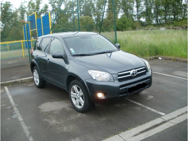 Toyota rav4 d-4d FULL OPTIONS pack techno 177cv