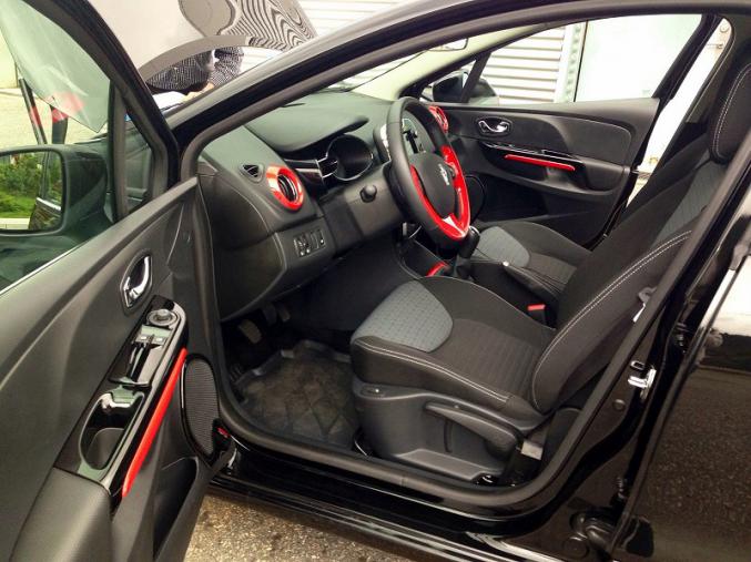 RENAULT Clio 3 III (2) 1.5 DCI 70 EXPRESSION CLIM 5P