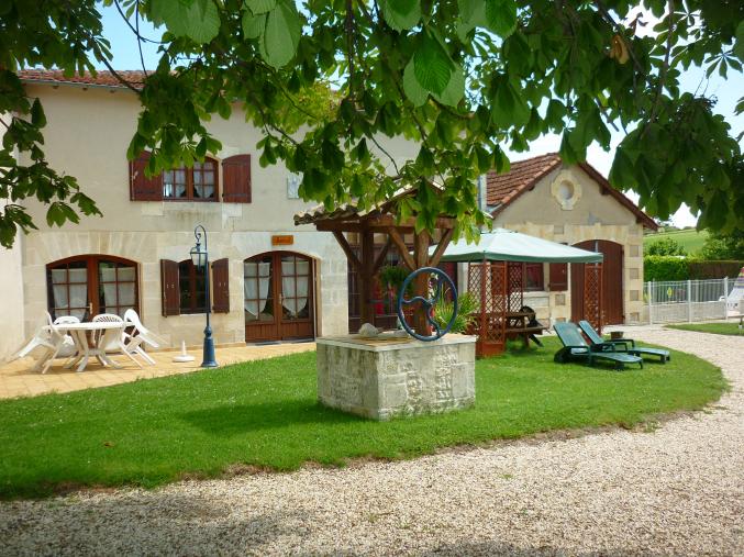Gîte de Groupe à Jonzac