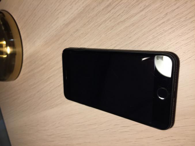 IPhone 7 Plus (très bon état)