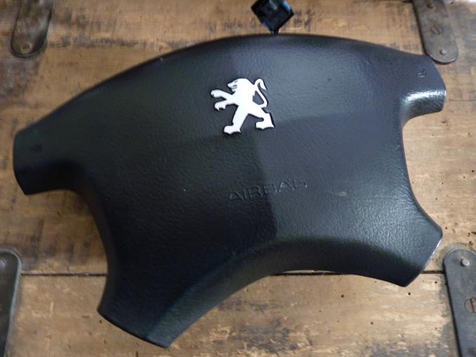 Airbag conducteur volant peugeot 607 noir TBE
