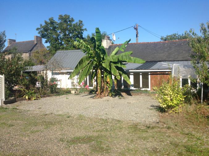 MAISON DANS HAMEAU CALME