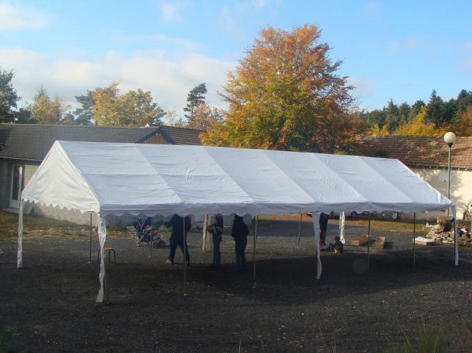 Barnum ou tente de fetes