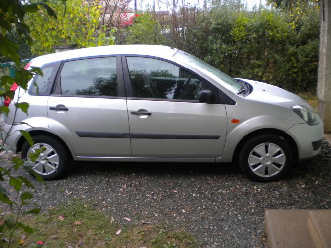 FORD FIESTA FUN TDCI 1.4 l - 1ère main