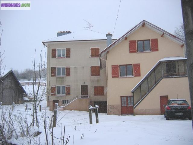 Le super F4 partie de moulin au calme à prix vacances