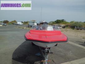 Bateau moteur force 40cv