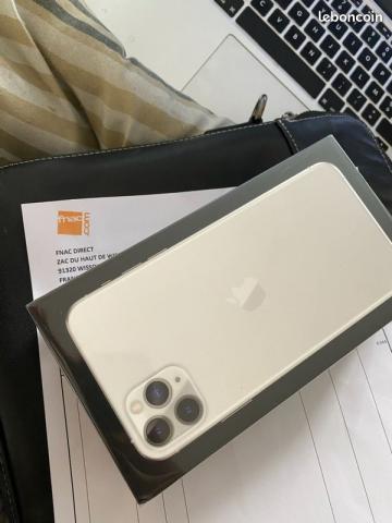 IPhone 11 Pro Max 64G NEUF SOUS BLISTER FACTURE GARANTIE