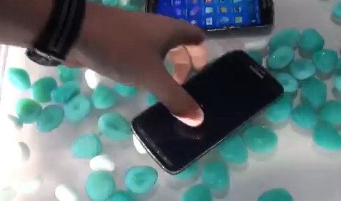 Samsung Galaxy S4 Neuf débloqué tout opérateur / excellent etat